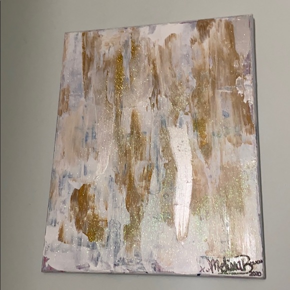 White and Gold dazzle - Picture 1 of 4